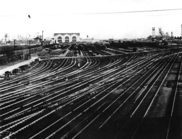 The terminal's yard in the 1920s.