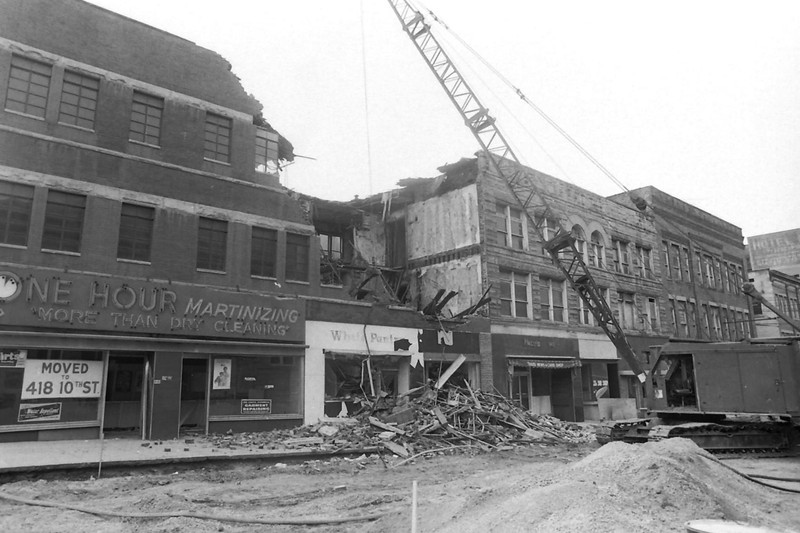 Demolition of the Adelphia Hotel in 1977