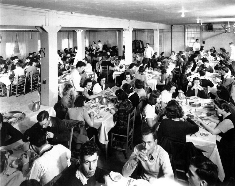 Students eating in Virginia Hall's dining room. 