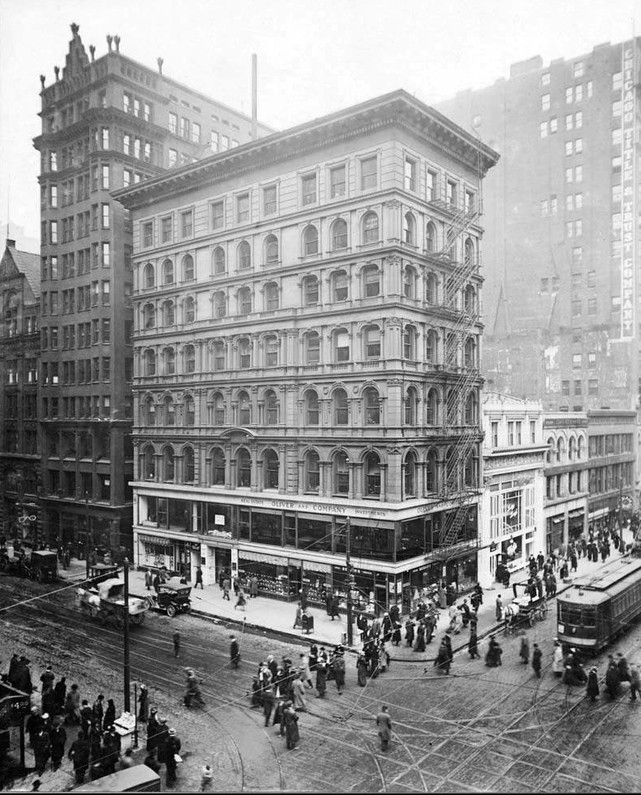 Picture of Kendall Block III (1910), the building constructed after the fire