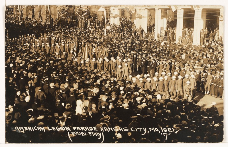 Crowd, parade