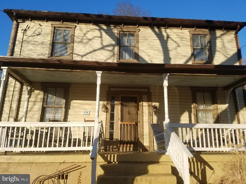 Building, Window, Sky, Porch