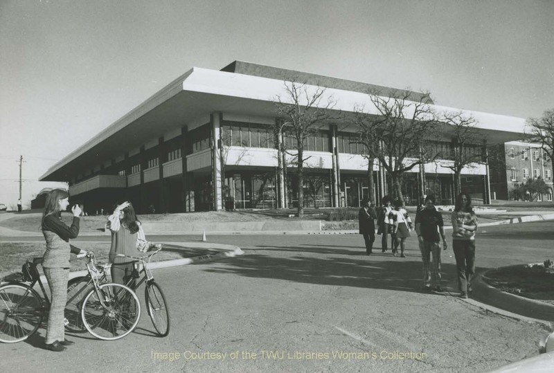 Mary Eleanor Brackenridge Student Union: Picture taken in 1973-1974.