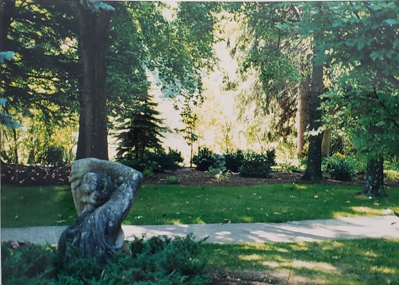 There are numerous sculptures that Stoughton collected throughout the grounds at Green Gables.
(Lincoln Highway Heritage Corridor Archives)
