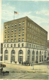 Postcard of the Morris Building, which housed the restaurant from 1986 to 2005, circa 1915