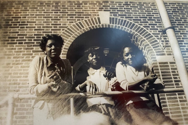Students posing for a picture outside of the Havre de Grace Colored School Front door.