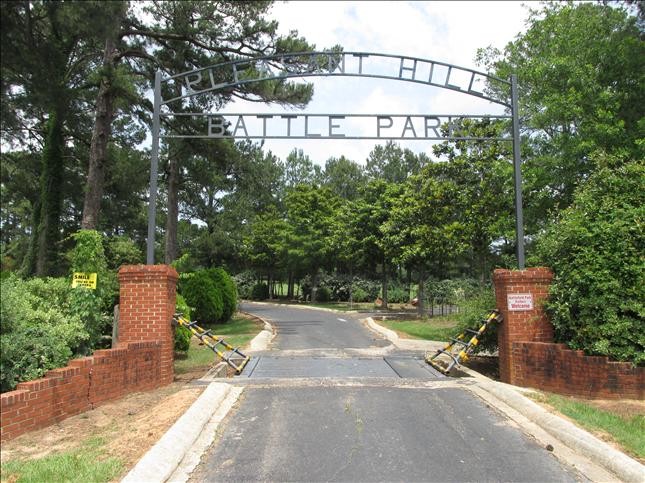 Entrance to the Pleasant Hill Battle Park located near where the actual battle occurred.
(Photo from worldslongestroadtrip.com)