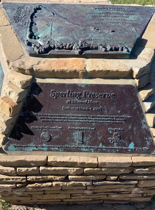 Wood, Font, Rectangle, Commemorative plaque