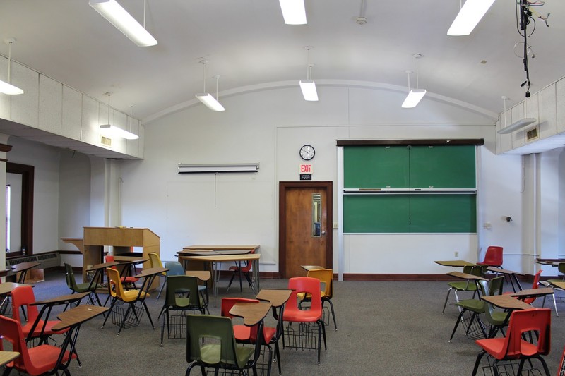 Photograph of the music recital room (2018). Unfortunately, there are no images of the recital room before immense changes reshaped the space for classroom use. Photo courtesy of Dr. William Caraher. 