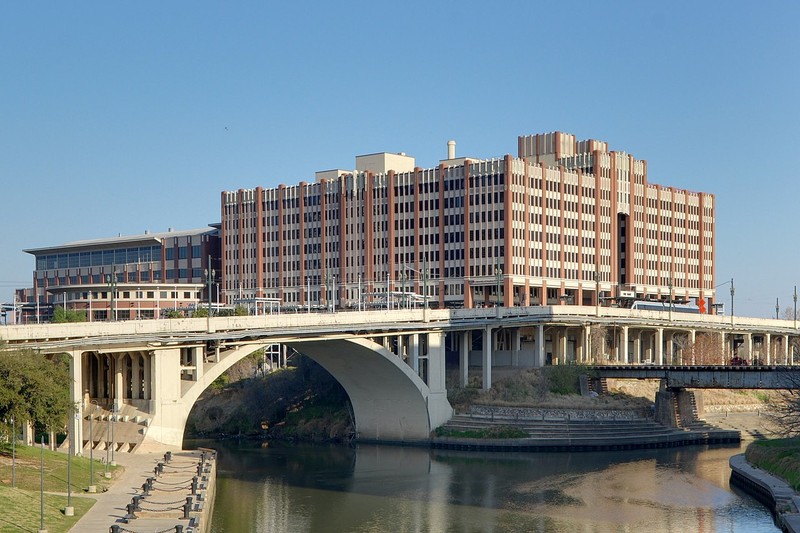 The University of Houston-Downtown has owned the former M&M Building since 1974. Allen's Landing is located on the left.