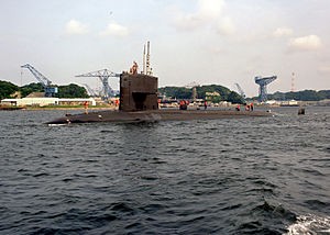 "USS Drum" going underwater.