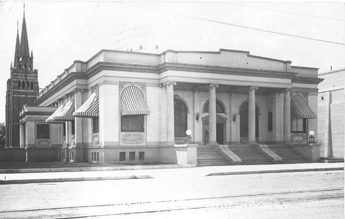 Building, Window, Black-and-white, Facade