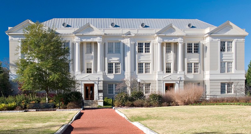 Candler Hall following its 2004 dedication as the home of the School of Public and International Affairs.