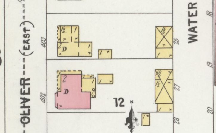 The John Oliver house as depicted on a May 1900 Sanborn-Perris fire insurance map. Brick buildings are depicted in pink. Note that East Street is named Oliver Street.