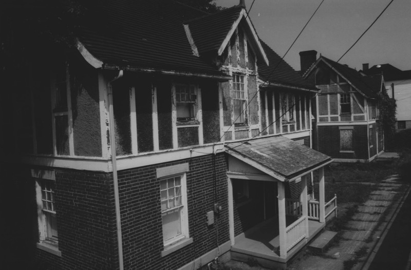Photo of the Lockmaster Houses in 1992