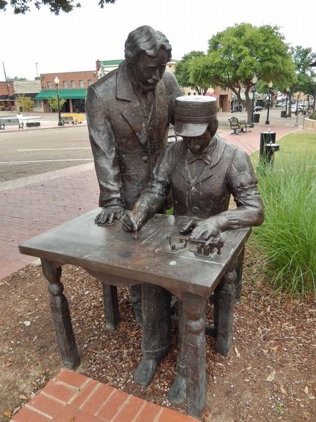 Statue depicting two men receiving a telegram in the first telegraph office established in Marshall.
https://www.hmdb.org/marker.asp?marker=110885
