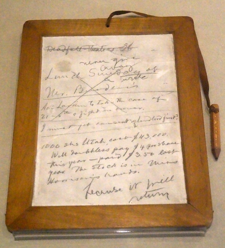 Mark Twain constantly jotted in notebooks to record conversations for his writings and lectures. 