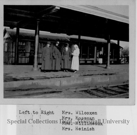 Red Cross Canteen Nurse, Huntington