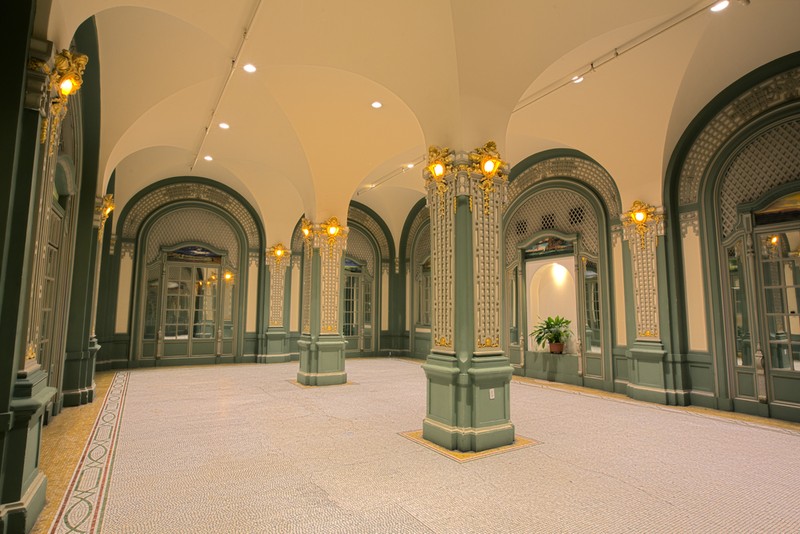 Arched ceilings in the Prince George 