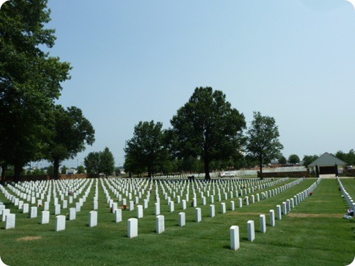 Fort Smith National Cemetery gravestones