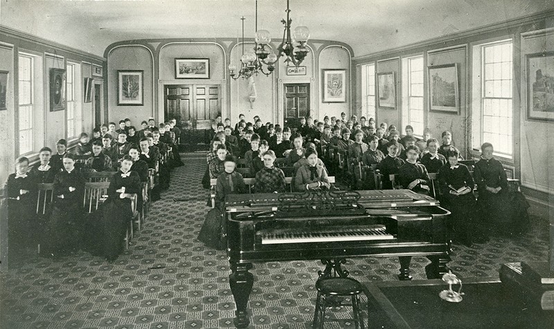 Abbot Academy students in Abbot Hall