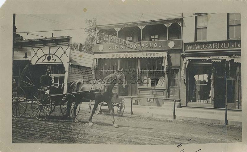 W.W. Carroll,far right, after 1911