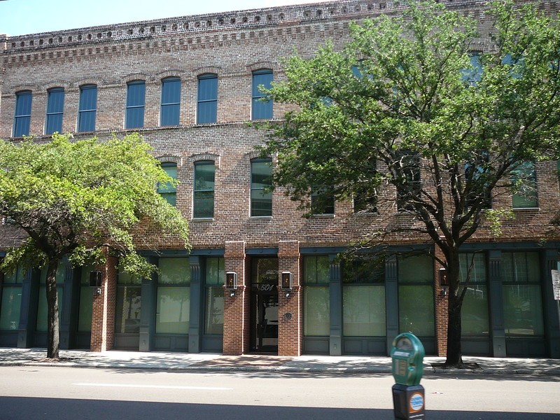 The former El Modelo Cigar Factory.