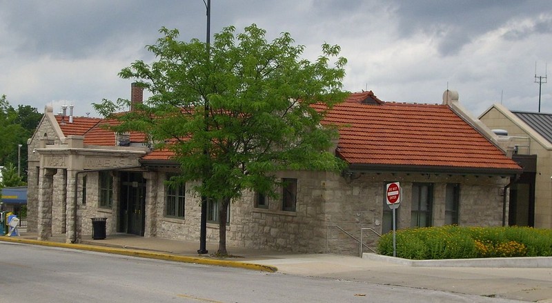 Constructed in 1910 by the Wabash Railroad, this historic building now serves as a bus station and farmers market.