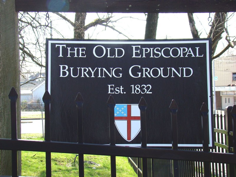 Entrance Sign of The Old Episcopal Burying Ground