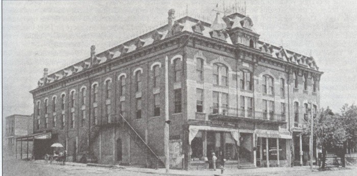 This corner was home to the Haden Opera House from 1878 to 1901. 