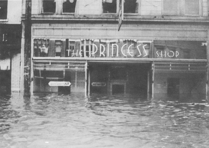 The Princess Shop during the flood of 1937