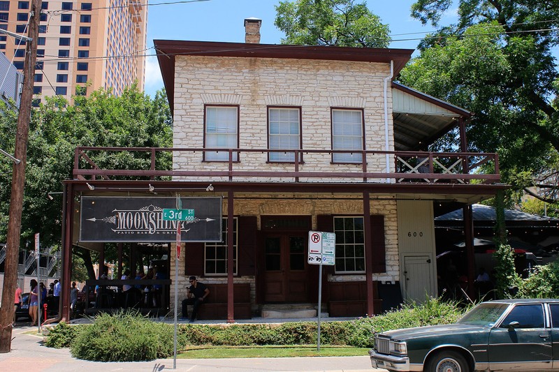 Hofheintz-Reissig Store, pictured now as the Moonshine Grill (opened, 2003).