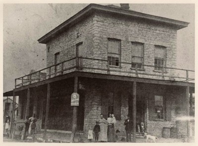 Hofheintz-Reissig Store (date unknown) via TexasTimeTravel.com