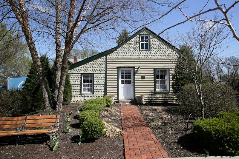 Gottfried's Cabin was built in 1834 and is the oldest building in the city.