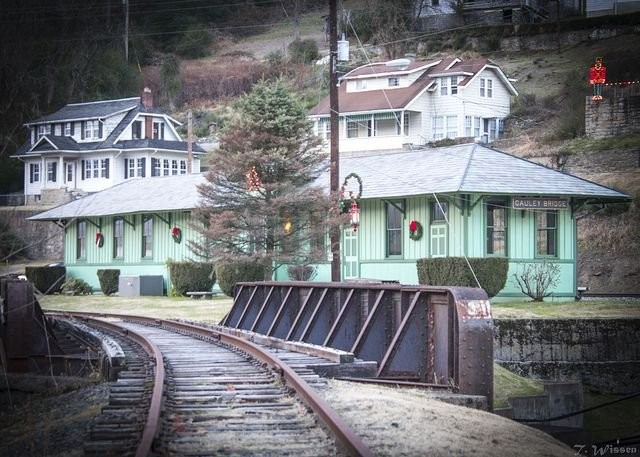 Modern Gauley Bridge Railroad Station building, which now functions as the Gauley Bridge Town Hall