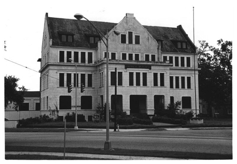 Picture of the Convent as it appeared in 1990