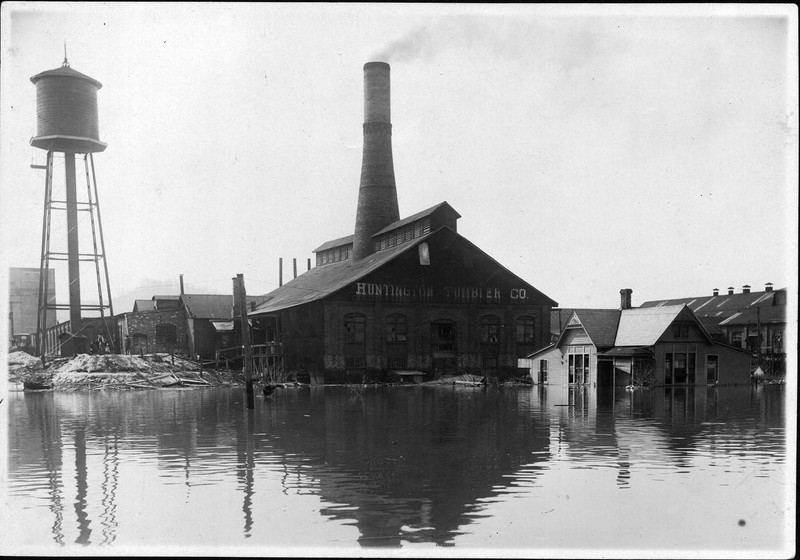 Huntington Tumbler during the Flood of 1937. The factory, of which nothing remains, stood on Fifteenth Street between Jefferson and Madison Avenues. Image courtesy of Marshall University Special Collections. 