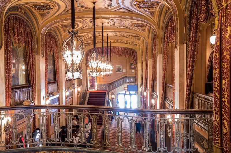 Modern photo of Shea's Buffalo Theatre lobby