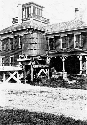 Cupola House with water tank