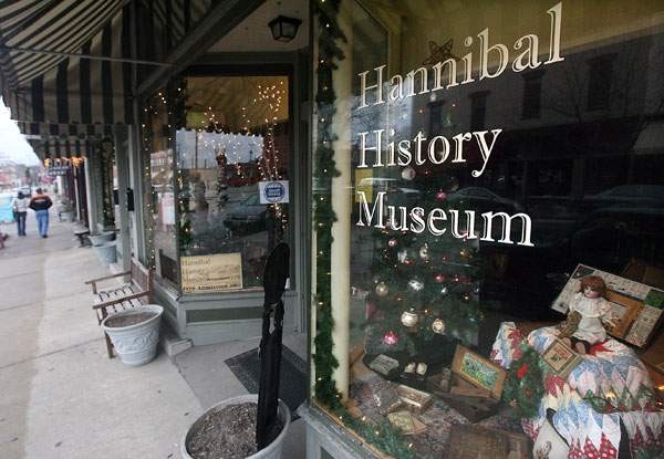 The Hannibal History Museum opened in 2011 and features exhibits that tell the history of the city.