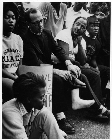 Father James Groppi and members of the NAACP Youth Council, 1967. Photo Credit: Wisconsin Historical Society