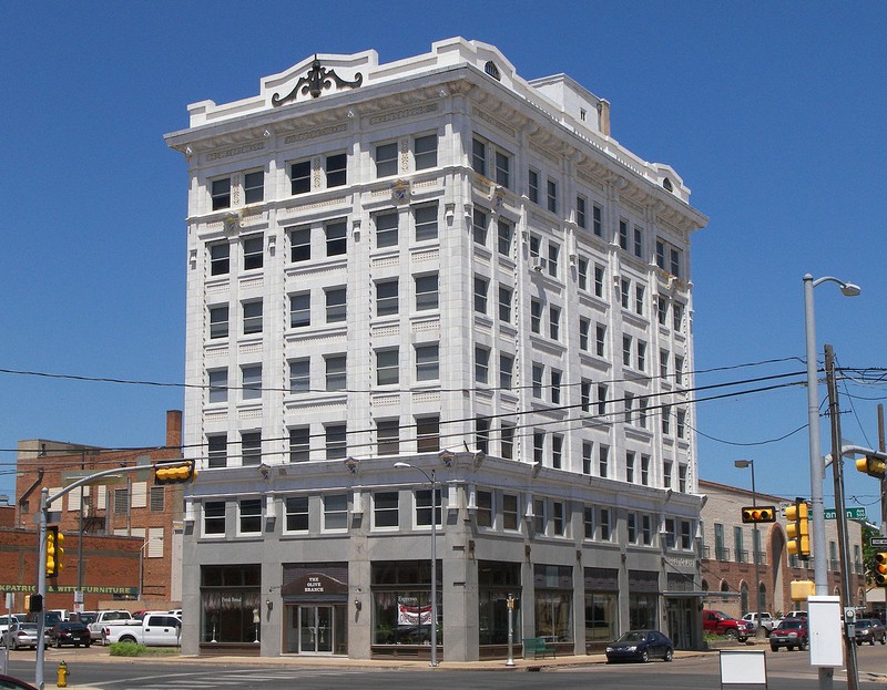 The Praetorian Building is a fine example of the Chicago style of architecture and remains an important Waco landmark.