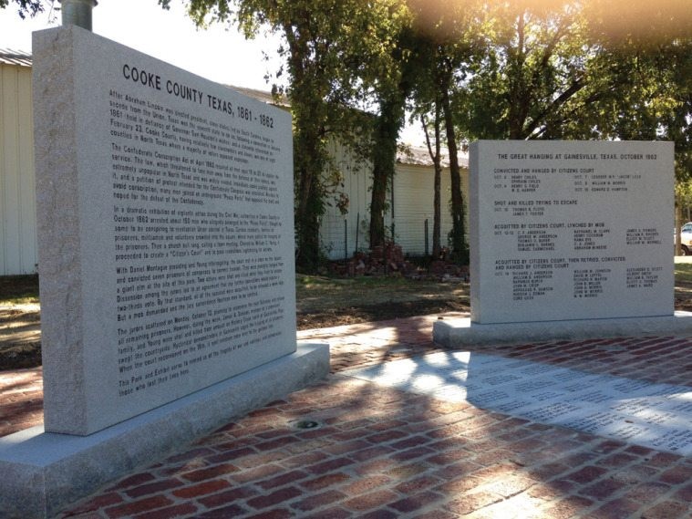 Sunlight, Memorial, Shade, Concrete