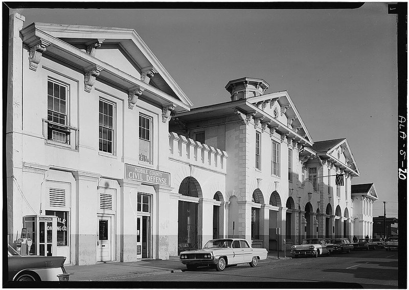 Building, House, Architecture, Neighbourhood