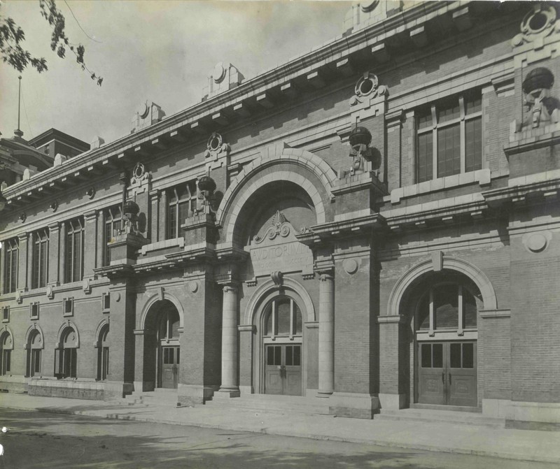 Close up of 3 doors entering Auditorium along 4th Street.

Image provided by the St. Joseph Museums, Inc.