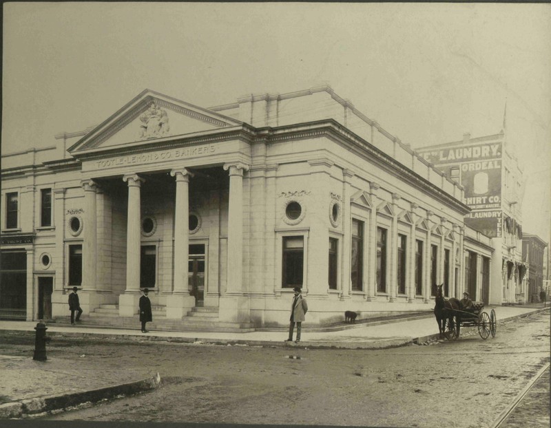 Photographer: D.W. Luchsinger, St. Joseph, MO.
Image provided by the St. Joseph Museums, Inc.