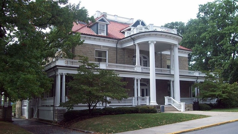 Purinton House, now home to WVU's International Students & Scholars Services. Courtesy of Wikipedia.