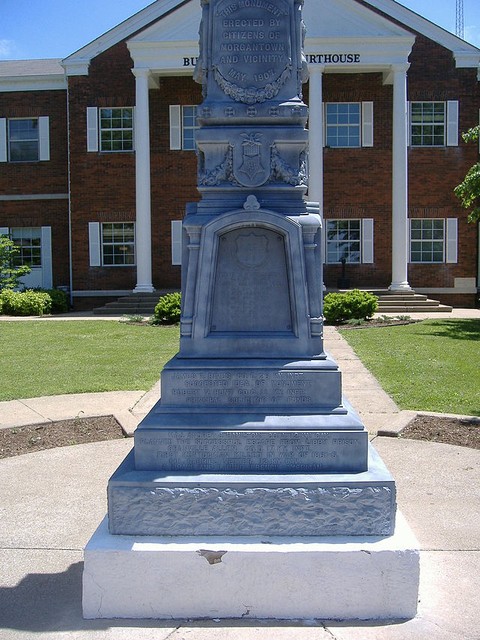 Closeup Picture of the Confederate/Union Monument