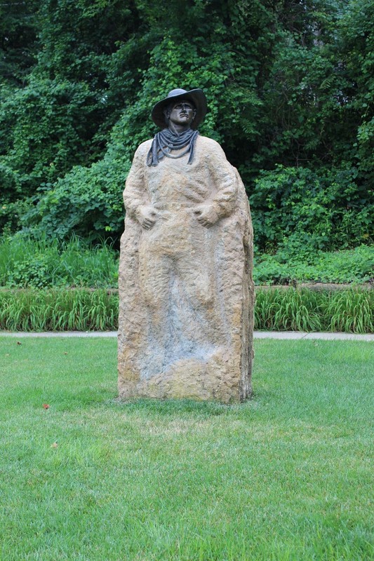 Dick Williams portrait by Charles Goslin. Photo by Cynthia Prescott.