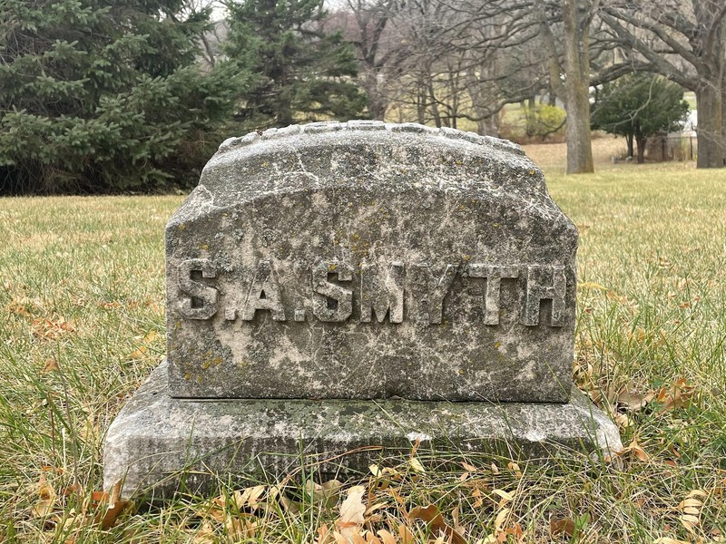 Tombstone, grass, leaves, cemetery